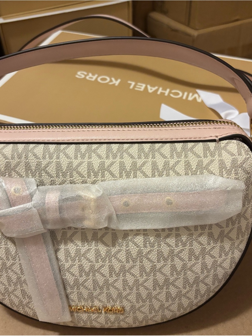 Michael Kors Emilia  MK Signature shoulder bag with Crossbody strap